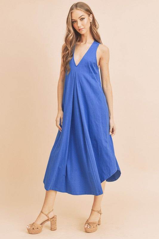 Aemi + Co Front Pleat Detail V-Neck Sleeveless Midi Dress in Royal Blue - us.meeeshop