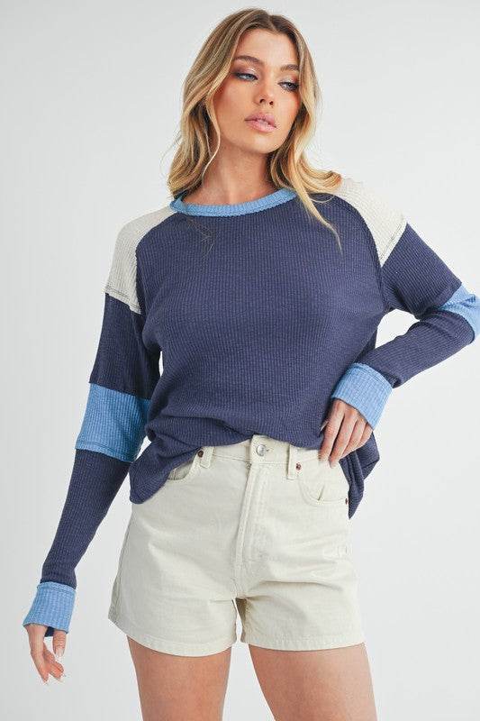 Aemi + Co Raw Seam Color Block Round Neck Knit Top - us.meeeshop