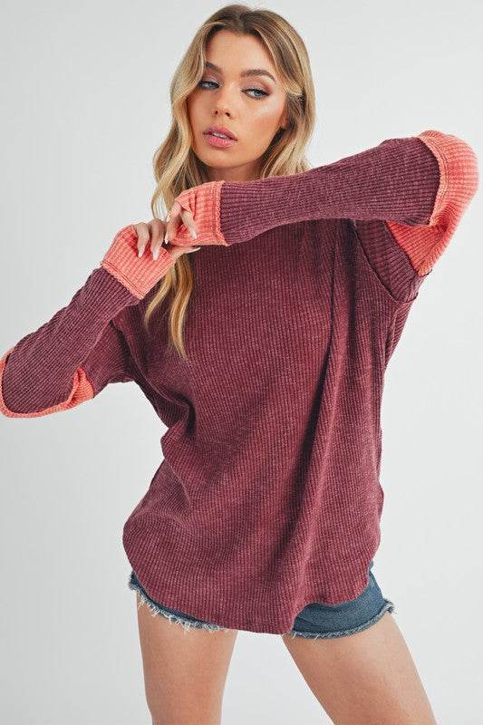 Aemi + Co Raw Seam Color Block Round Neck Knit Top - us.meeeshop