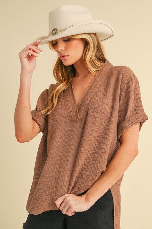 Aemi + Co Side Slit V-Neck Short Sleeve Blouse in Caramel in Caramel - us.meeeshop