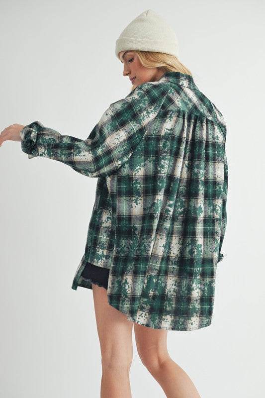 Aemi + Co Washed Plaid Button Up Raglan Sleeve Flannel Shirt in Dark Green - us.meeeshop