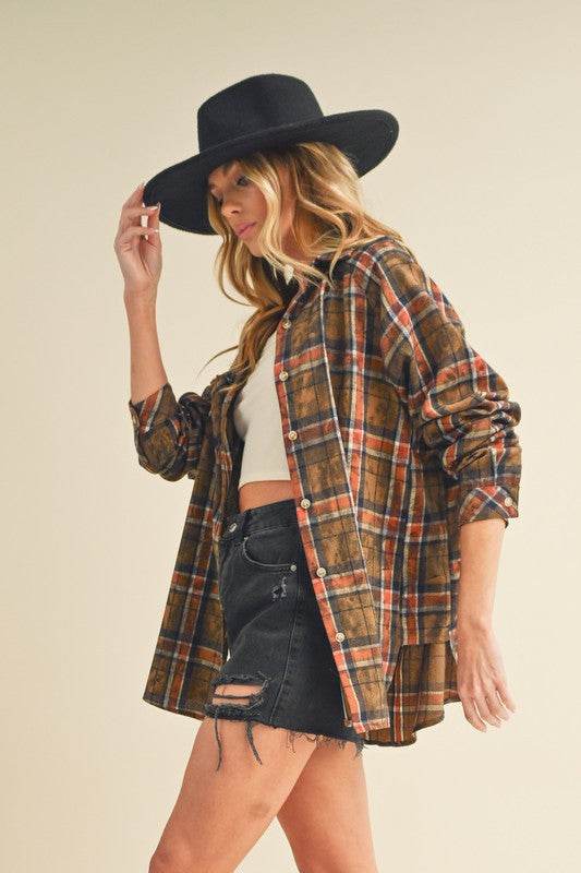 Aemi + Co Washed Plaid Flannel Side Step Hem Shirt in Caramel - us.meeeshop