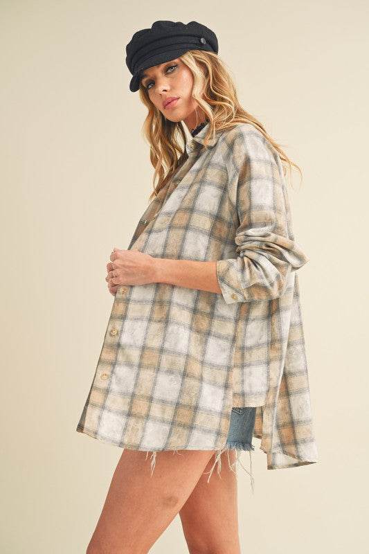 Aemi + Co Washed Plaid Flannel Side Step Hem Shirt - us.meeeshop