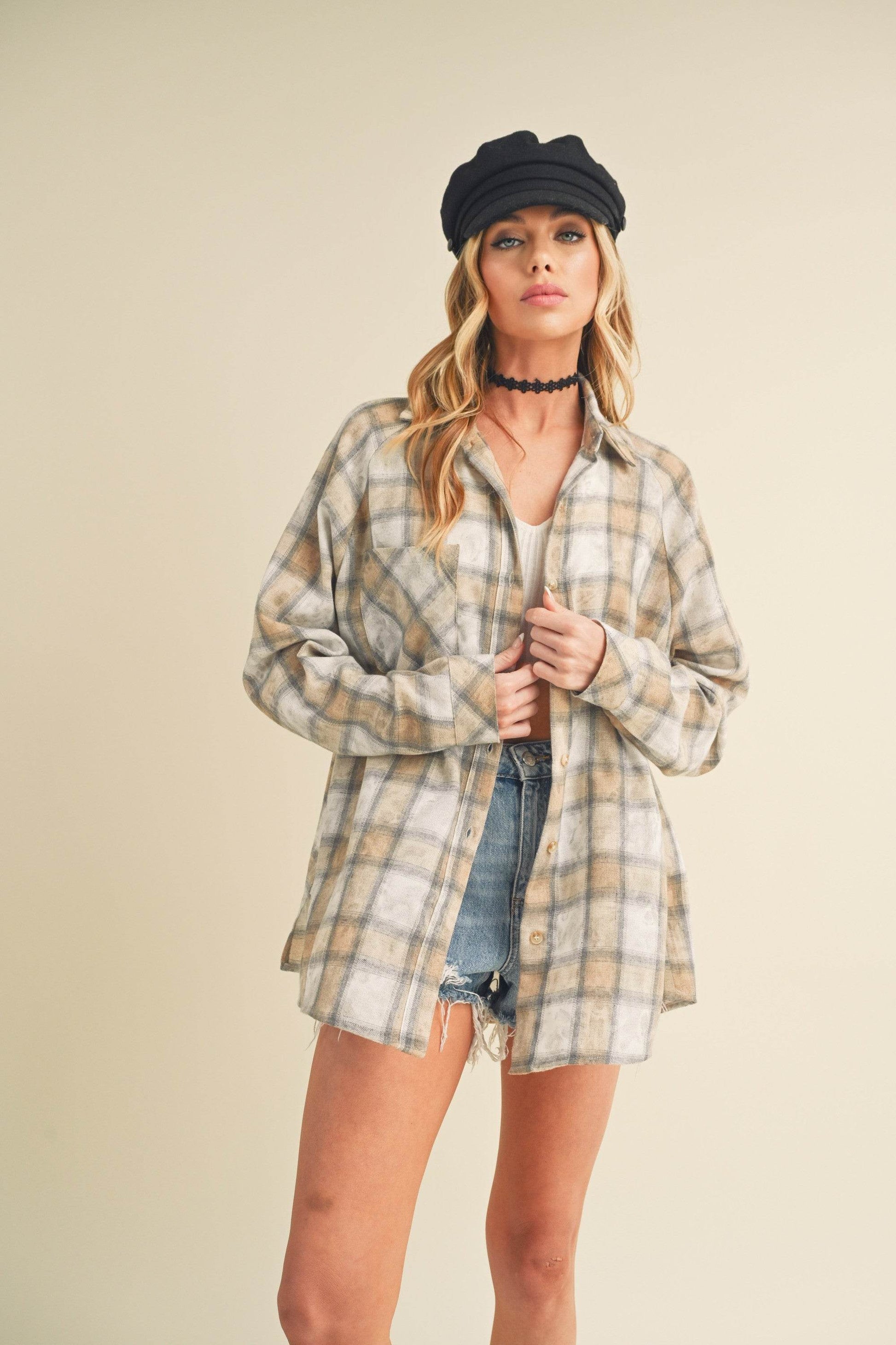 Aemi + Co Washed Plaid Flannel Side Step Hem Shirt - us.meeeshop