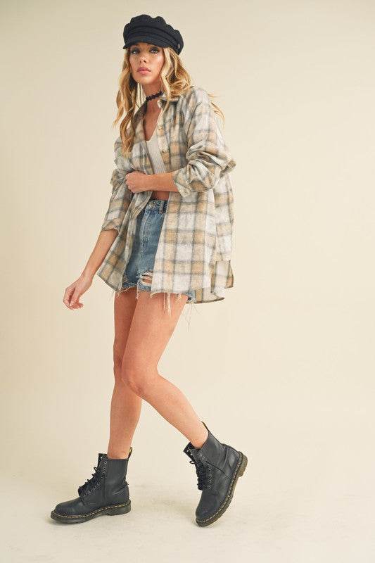 Aemi + Co Washed Plaid Flannel Side Step Hem Shirt - us.meeeshop