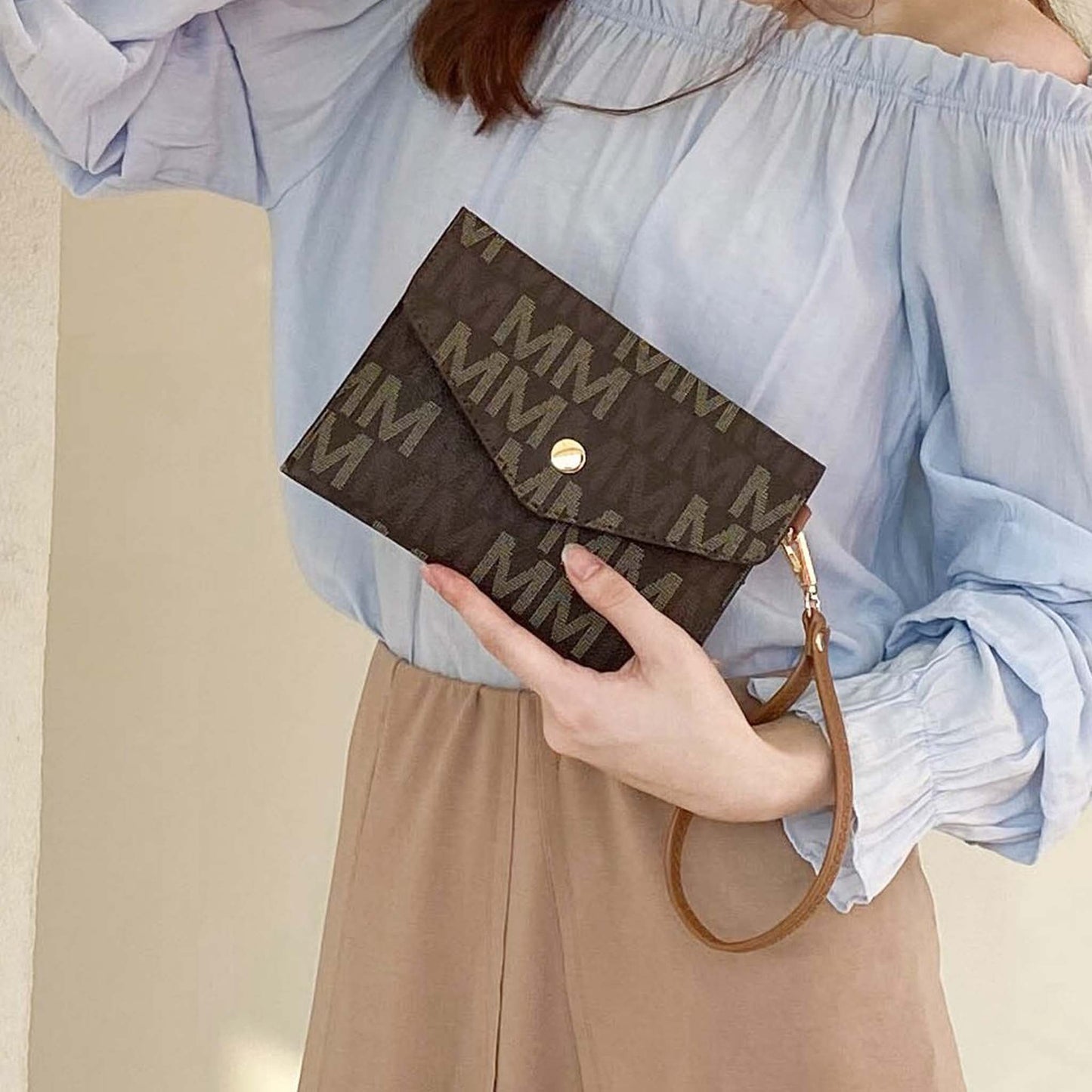 Alexy Signature Tote Bag and Set in Brown view 3 (one-piece)