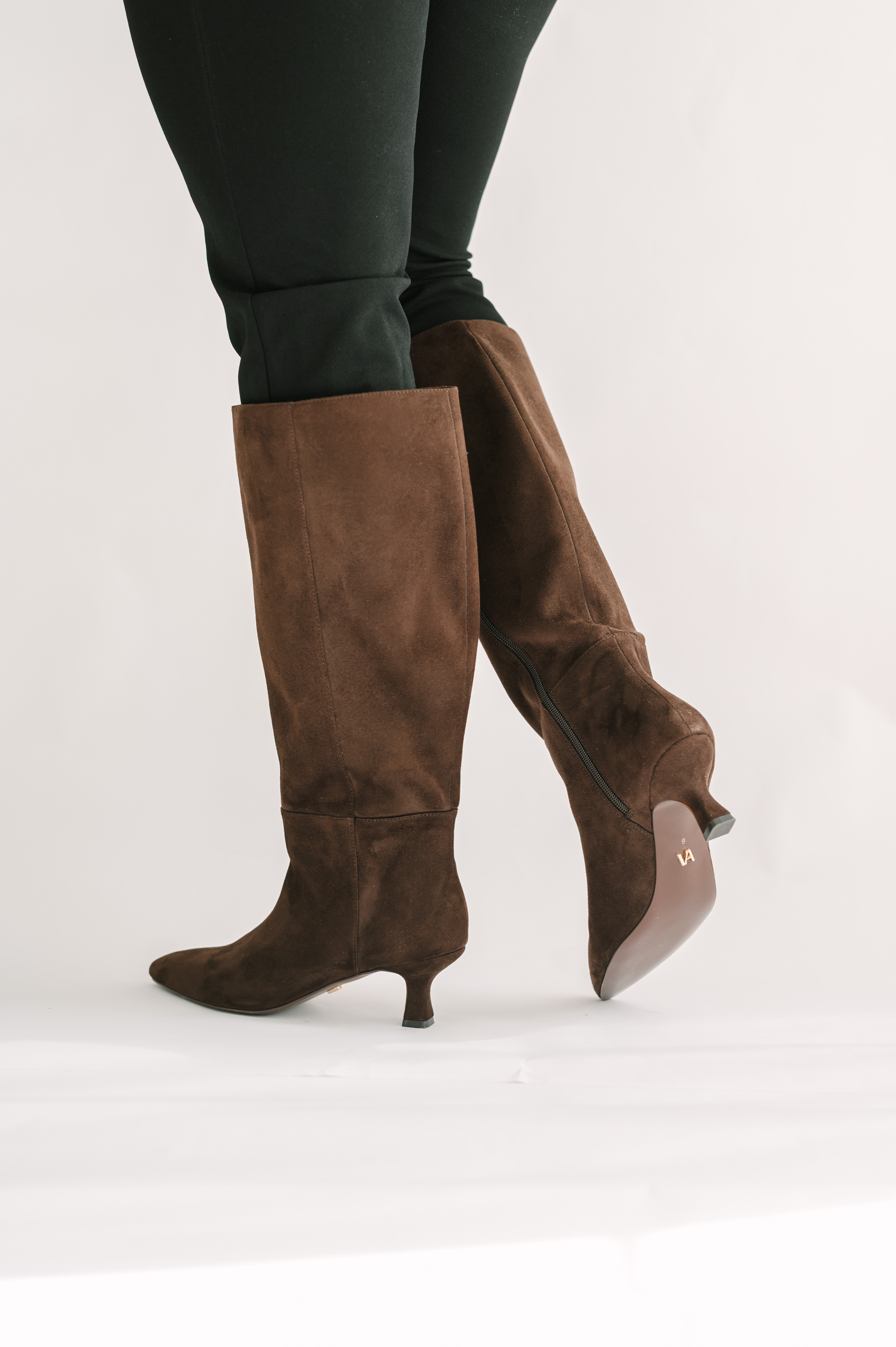 Alice Boots Brown - MeeeShop Women's Fashion