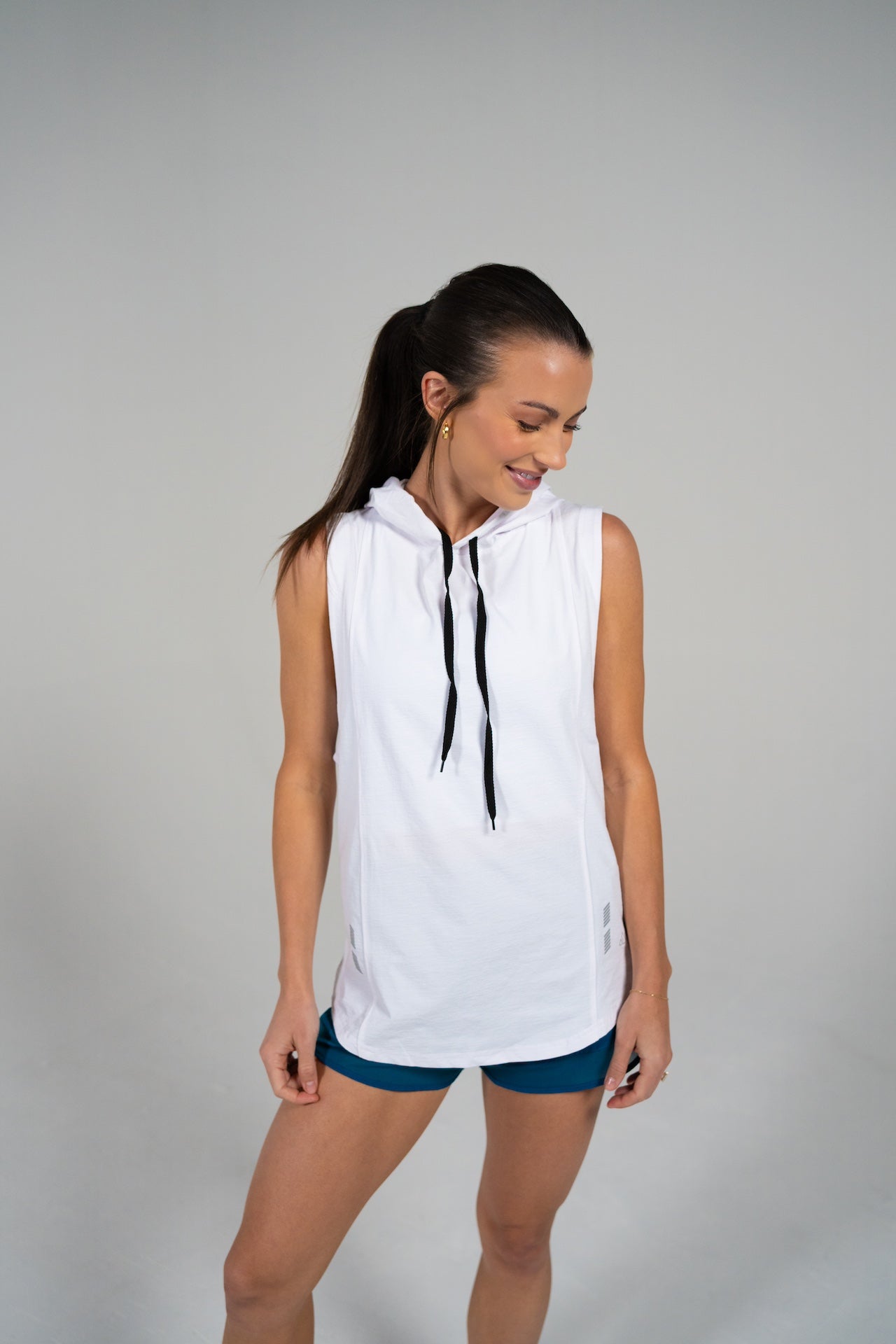 Alyth Active Determined Hooded Sleeveless in Ice Blue view 9 - Sleeveless Activewear Shirt (piece)