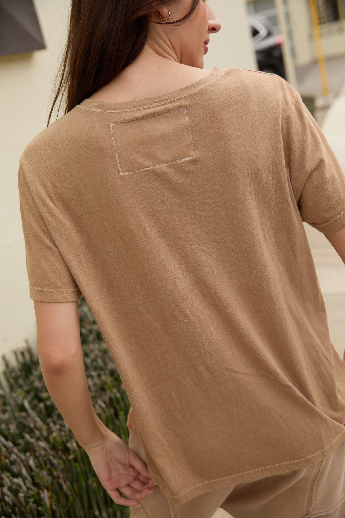 Arden Tee in M view 13 (top)