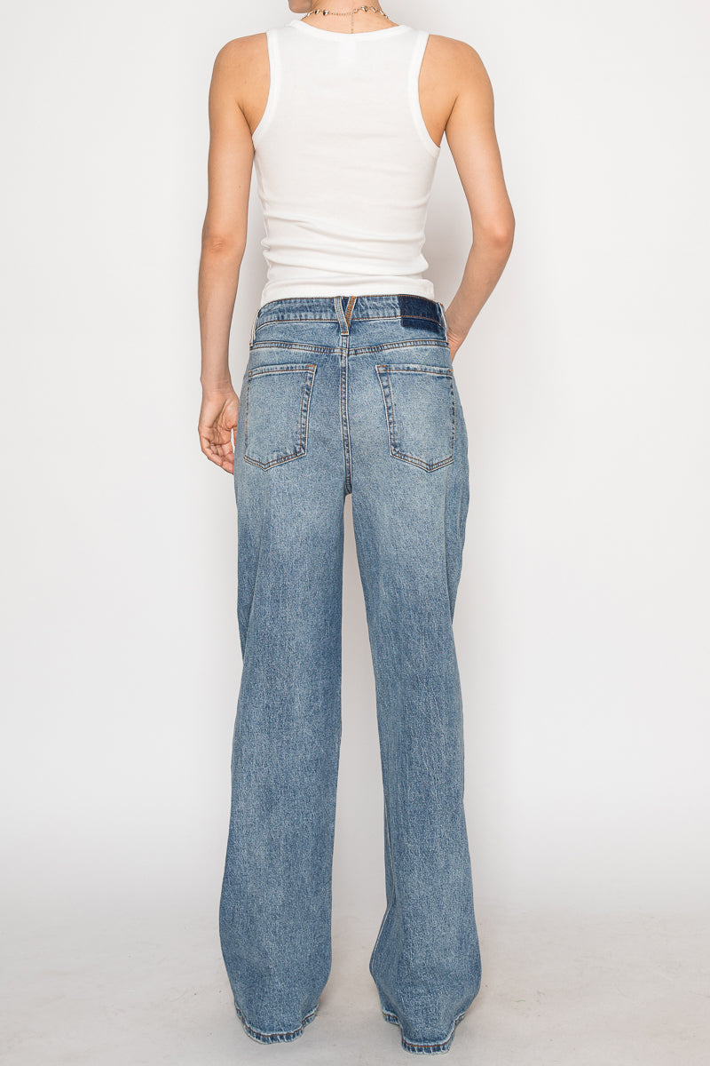 Artemis Vintage Blue by Artemis Slim Ultra High Rise 90's Straight Jeans in 5 (26) view 3 - High-Waisted - Blue Artemis Jeans