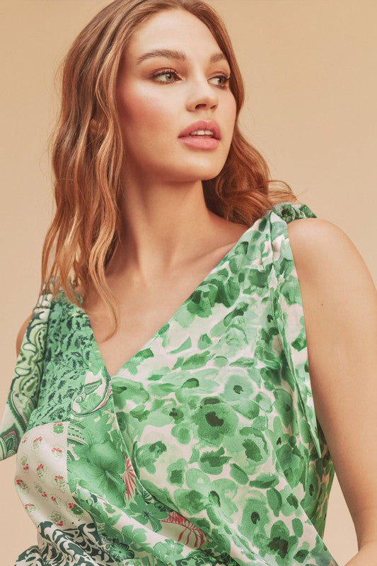 Aemi + Co Smocked Hem Printed Surplice Tank in Green - us.meeeshop