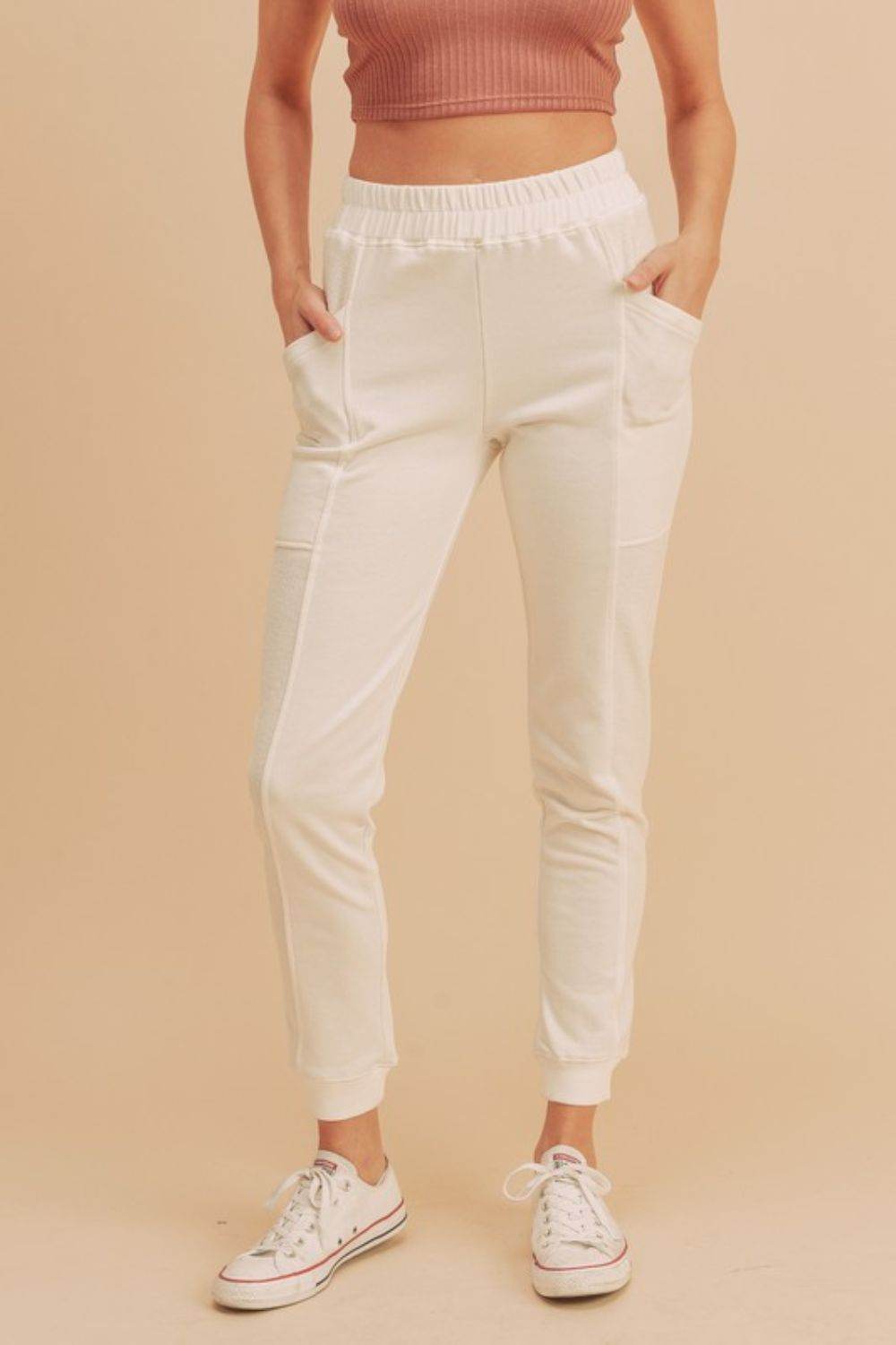 Aemi + Co Elastic Waist Joggers with Pockets in White - us.meeeshop