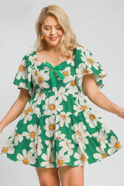 Umgee Daisy Print Mini Dress with Ribbon Details Plus Size - us.meeeshop