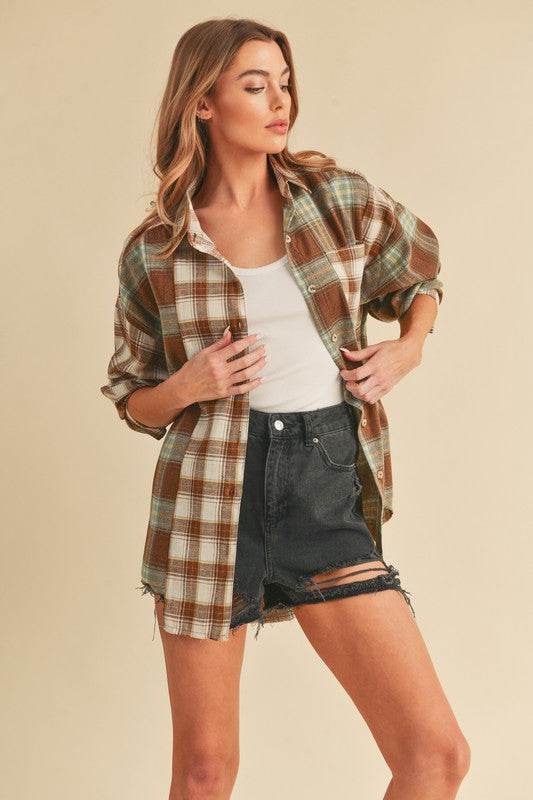 Aemi + Co Frayed Hem Plaid Button Up Flannel Shirt in Brown/White/Sage - us.meeeshop