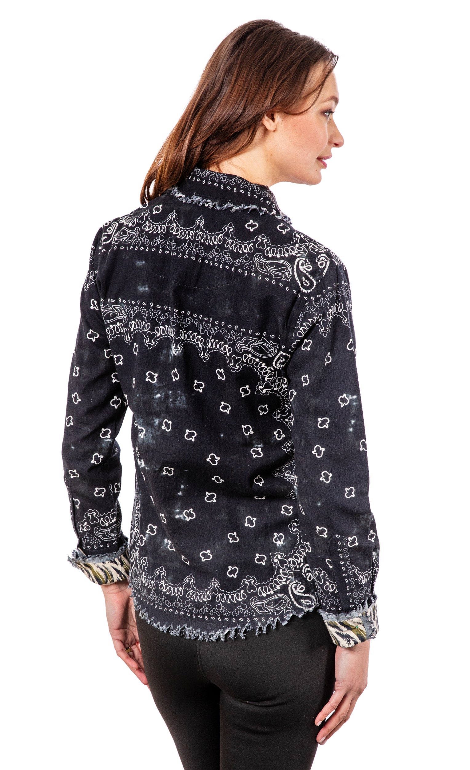 Black Bandana Print Cape Cod in M view 3 - Black Bandana Code (top)
