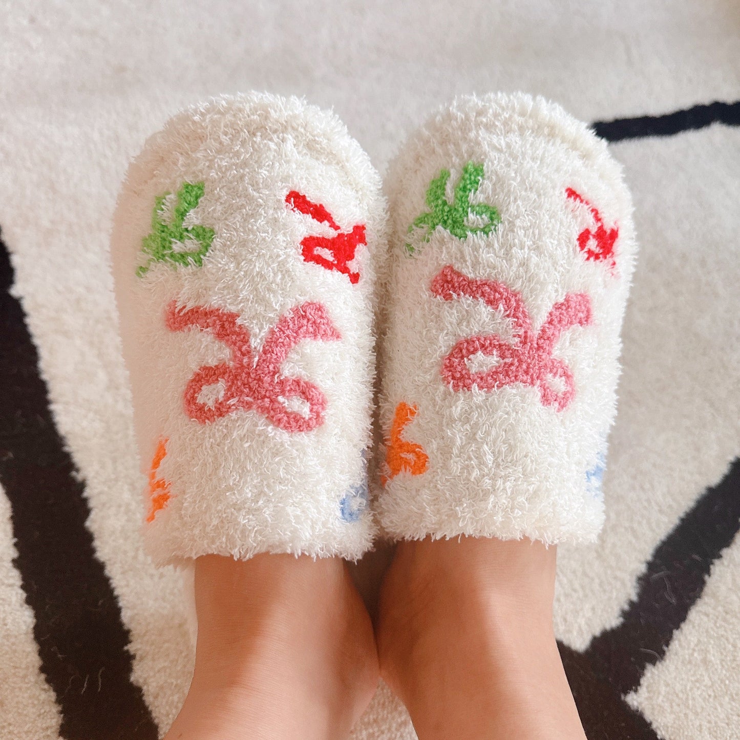 Bow Field Cozy Lounge Slipper - MeeeShop Women's Fashion