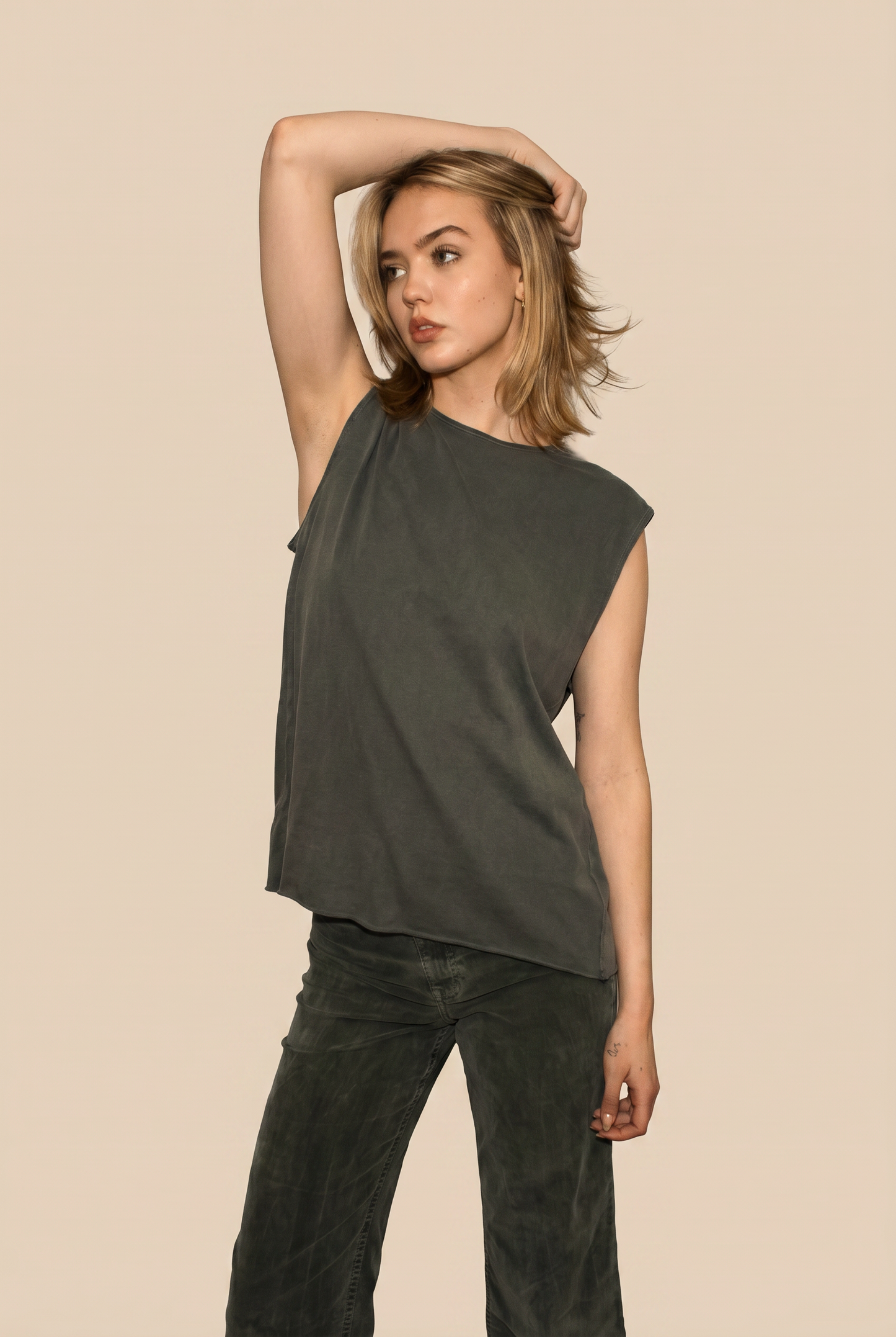 Breezy Tank - Vintage Black in M view 3 (top)