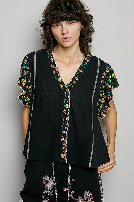 pol neck floral Pol V-neck Floral Ruffle Sleeve Blouse view 2 (top) - shop at us.meeeshop