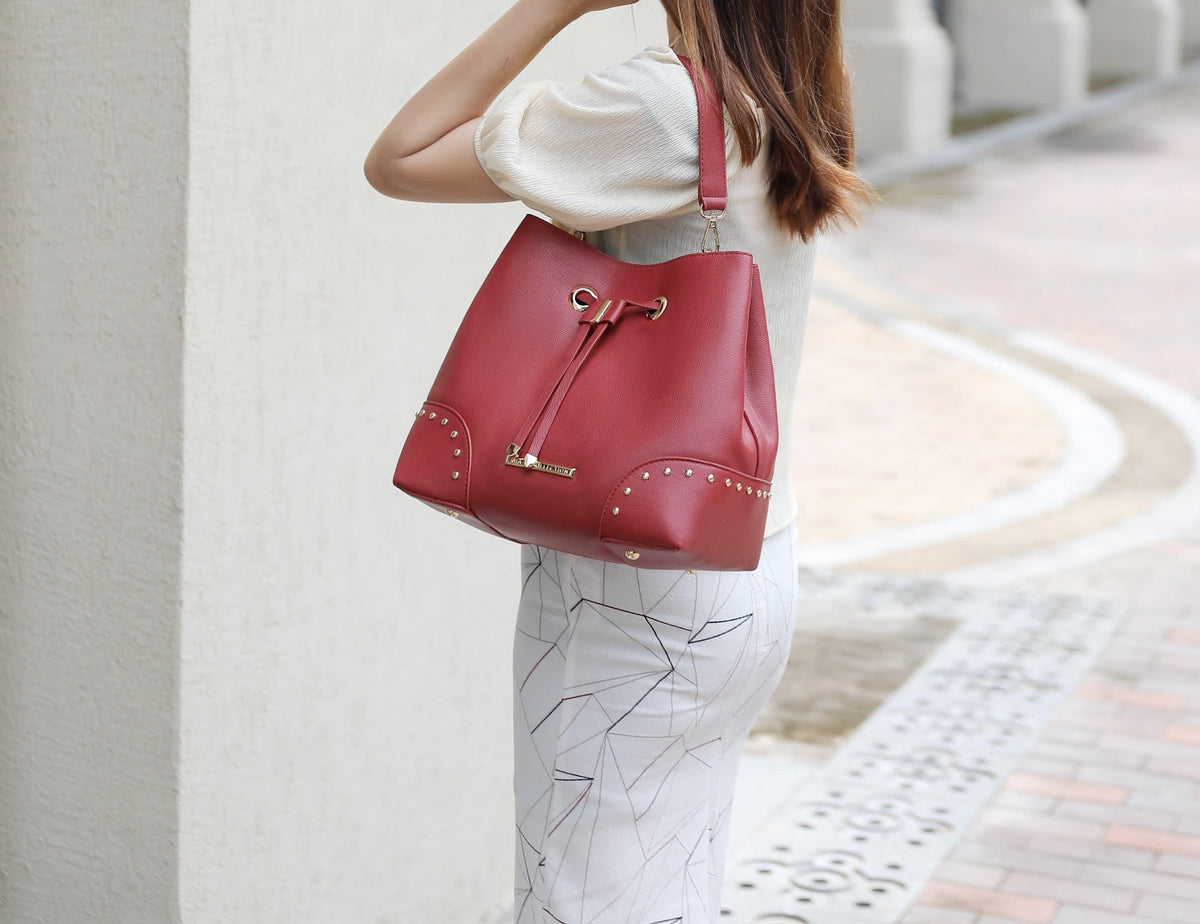 Callie Bucket Bag and Wallet Set in Black view 2 - Set Bag (one-piece)