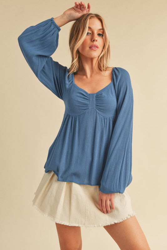 Aemi + Co Ruched Sweetheart Neck Balloon Sleeve Blouse in Peacock Blue - us.meeeshop