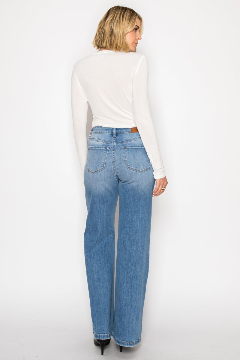 Claudia Tummy Control 90's Vintage High Rise Stretch Wide Jeans in 13 (30) view 7 - High-Waisted (bottom)