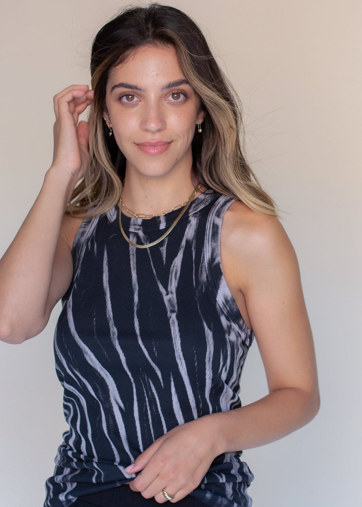 Cropped High Neck Rib Tank - MeeeShop Women's Fashion