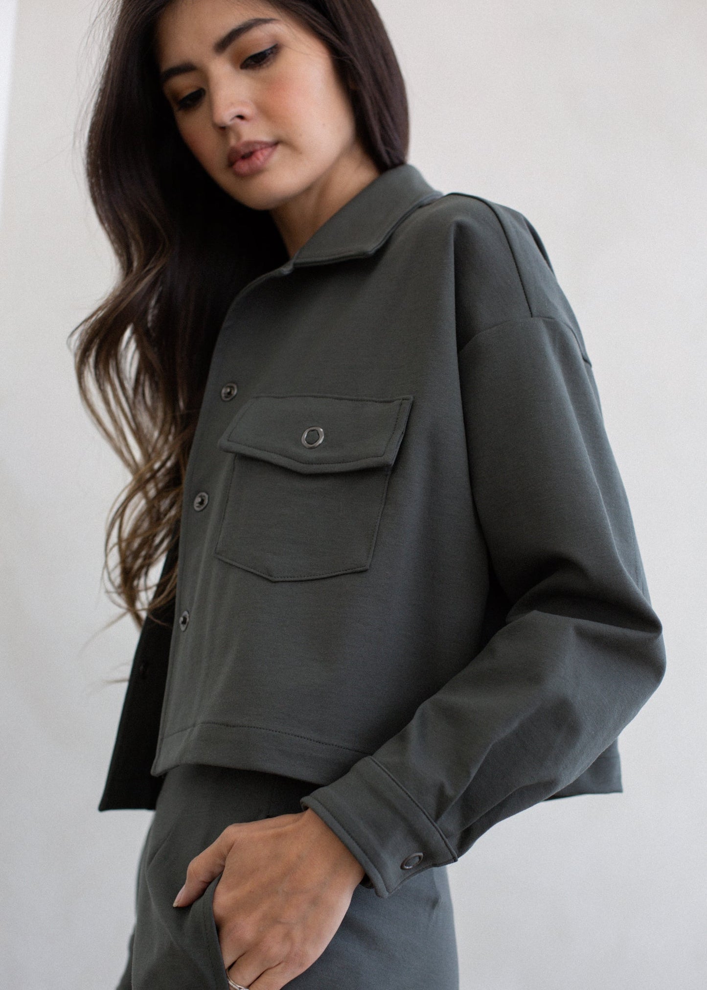 Cropped Worker's Jacket in S view 2 - Casual Office Outfit - Cropped Work Jacket (layer)