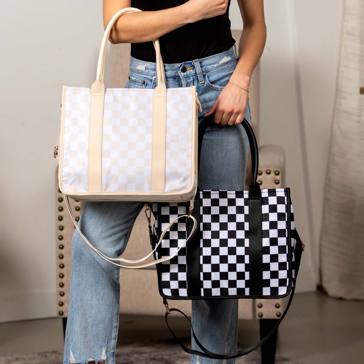 Dallas Checkered Tote in Almond Check (bag)