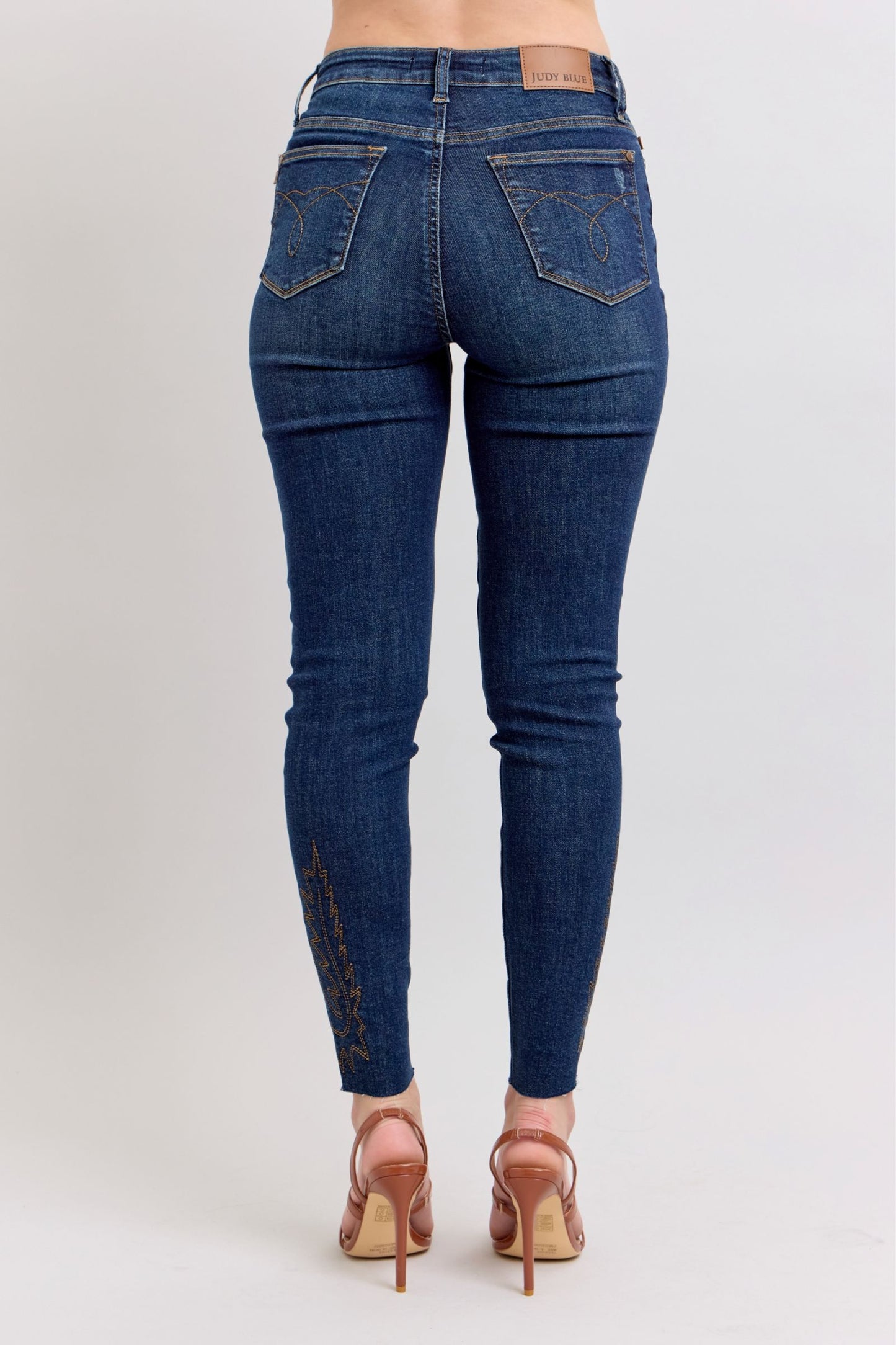 Judy Blue Full Size Embroidered High Rise Skinny Jeans Plus Size - us.meeeshop