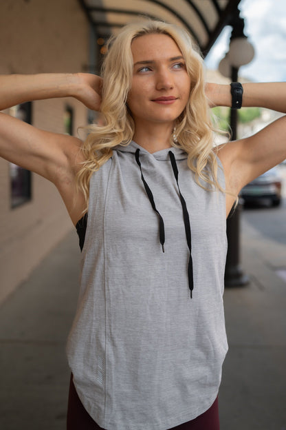 Determined Hooded Sleeveless in Black view 11 (piece)