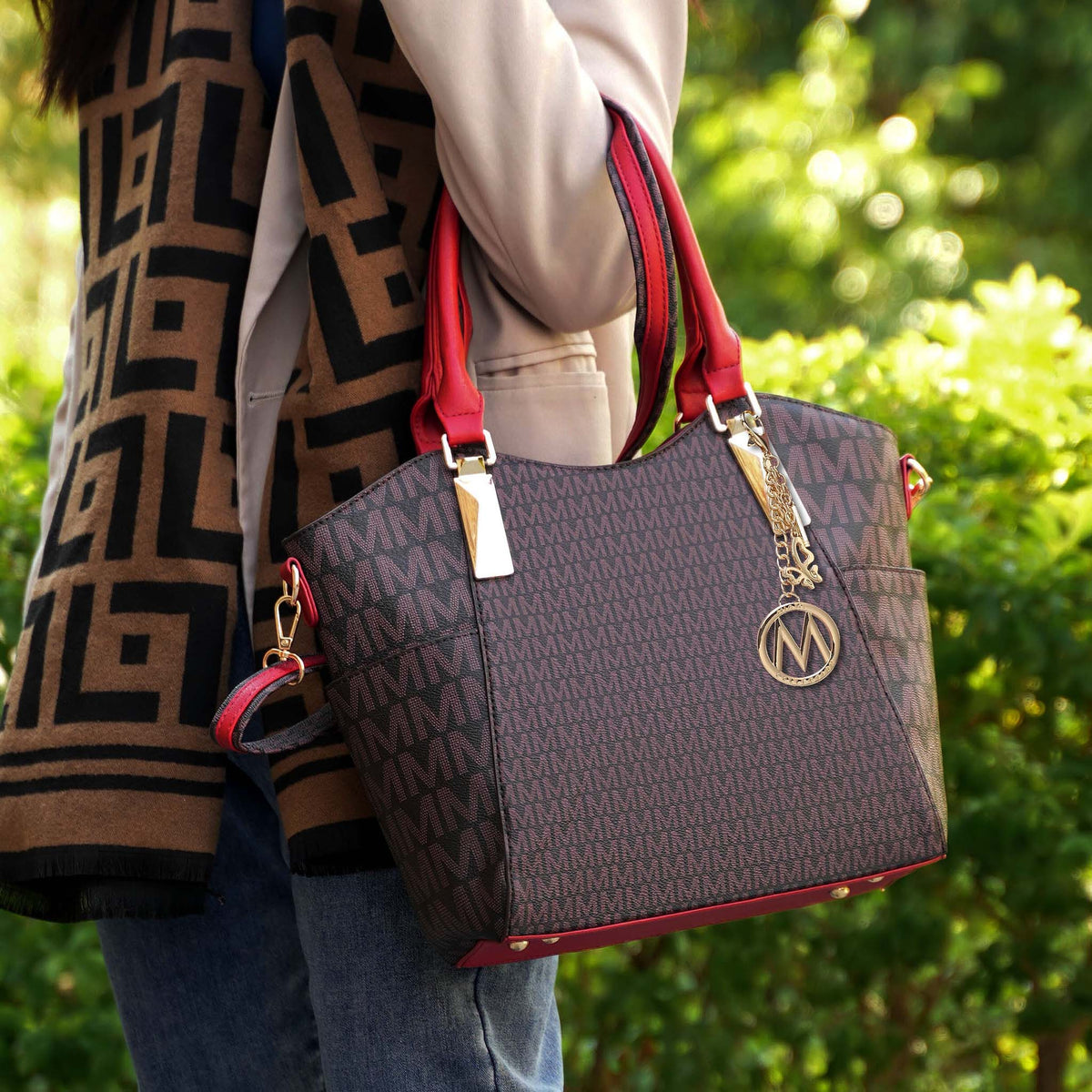 Devorah Signature Shoulder Bag in Black view 2