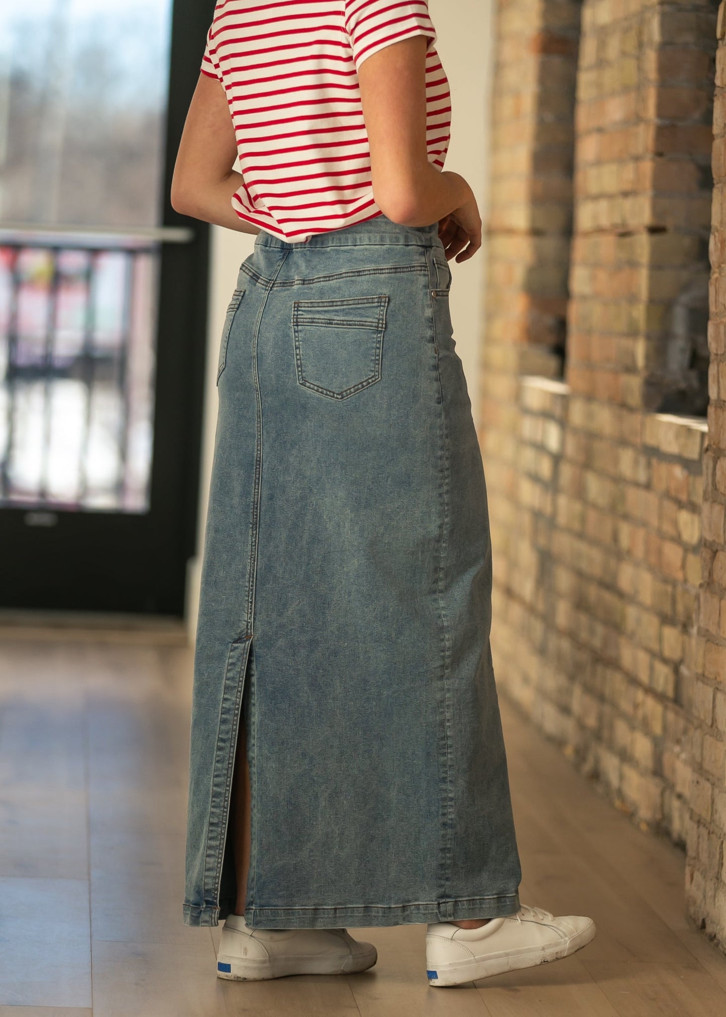 Donna Classic Wash Maxi Denim Skirt in 16 view 7 (dress)