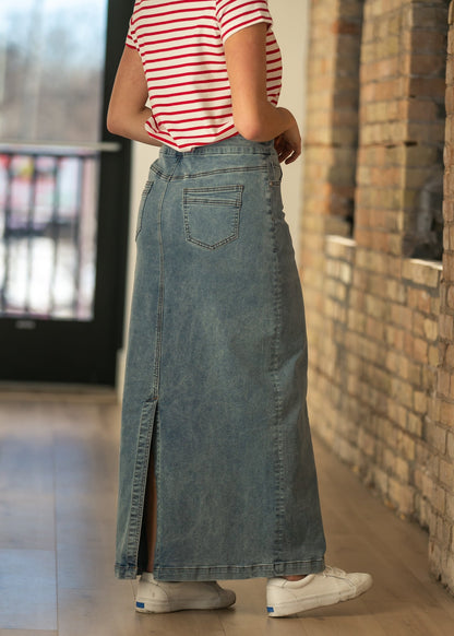 Donna Classic Wash Maxi Denim Skirt in 16 view 7 (dress)