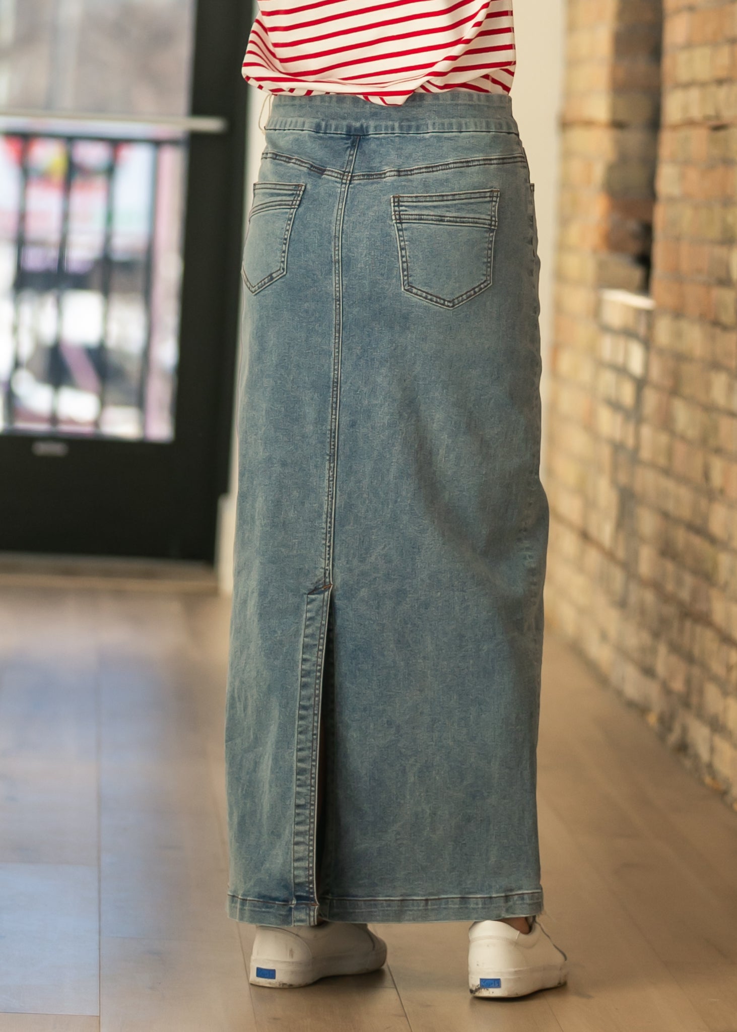 Donna Classic Wash Maxi Denim Skirt in 18 view 8 (dress)