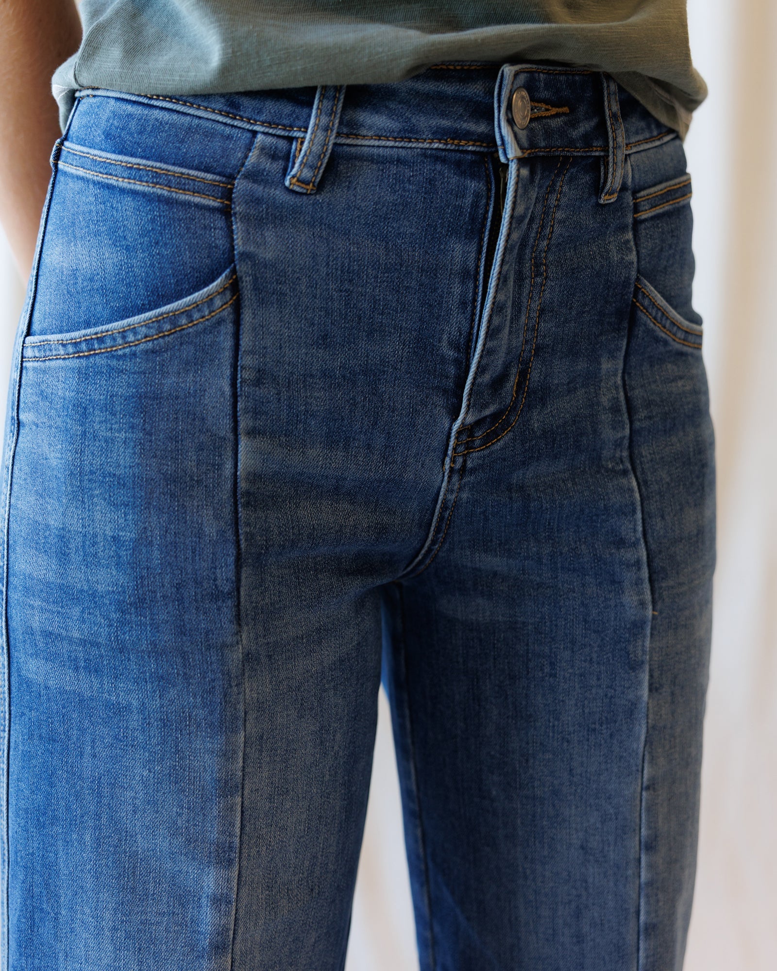 Downeast High Rise Seamed Wide Leg Ankle Jeans in 30 view 6 - High-Waisted (bottom)