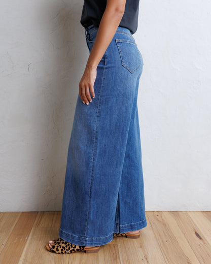 Downeast Super High Wide Leg Slouchy Wash Jeans in 29 view 5 - High Speed Washing Machine (bottom)