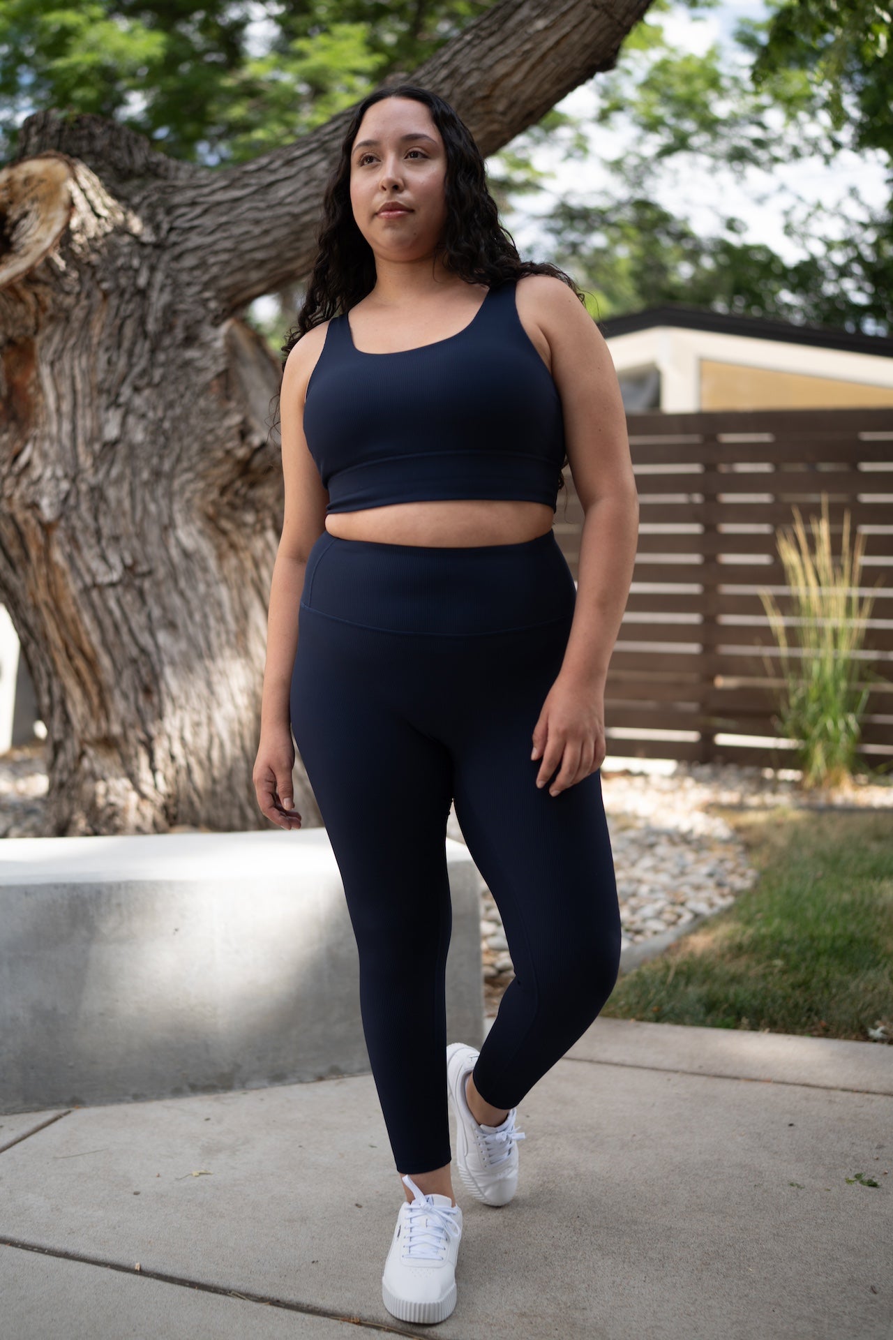 Dynamic Devoted Lite Legging in Violet Haze view 6 (bottom)