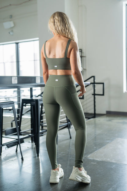 Dynamic Devoted Ultra Legging in Violet Haze view 6 (bottom)