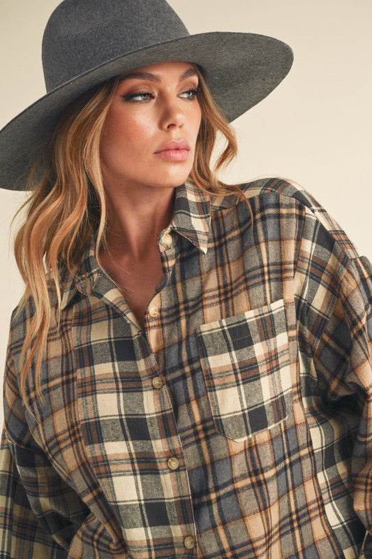 Aemi + Co Frayed Hem Plaid Button Up Flannel Shirt in Oatmeal - us.meeeshop