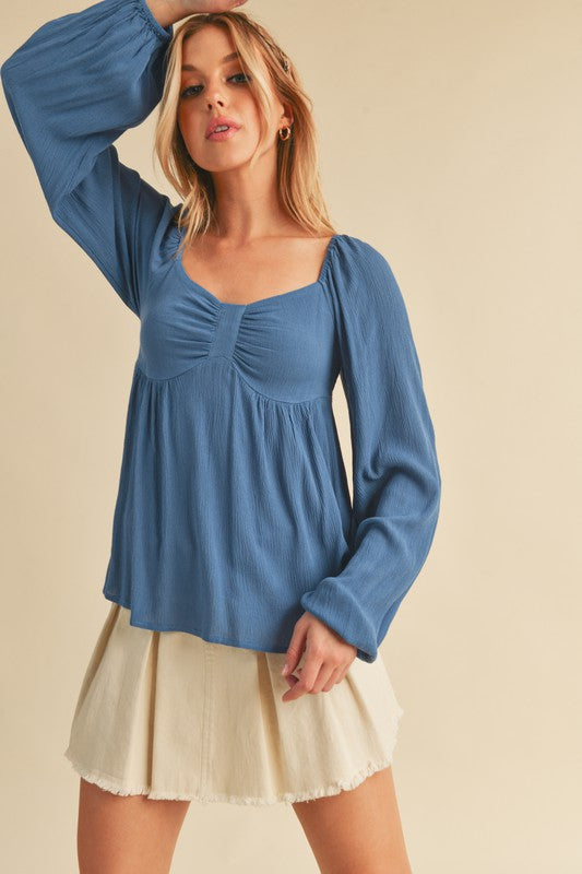 Aemi + Co Ruched Sweetheart Neck Balloon Sleeve Blouse in Peacock Blue - us.meeeshop