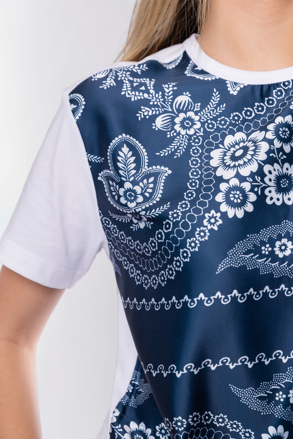 Edie Top (white/navy Pattern) view 6 (top) - pattern top, navy pattern top - shop at us.meeeshop