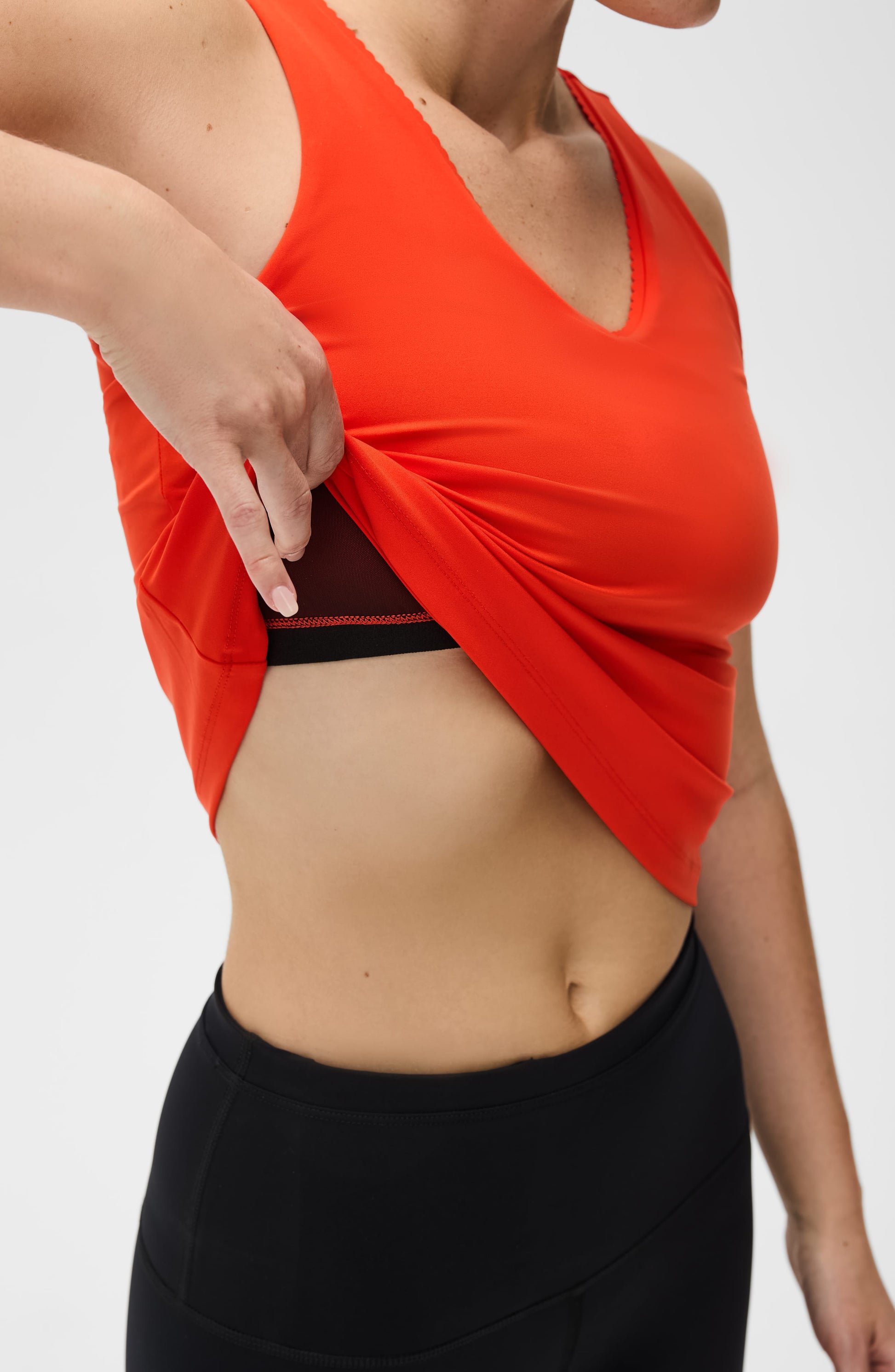 Elastique Athletics Adorn Tank in Black / Noir view 3 (top)