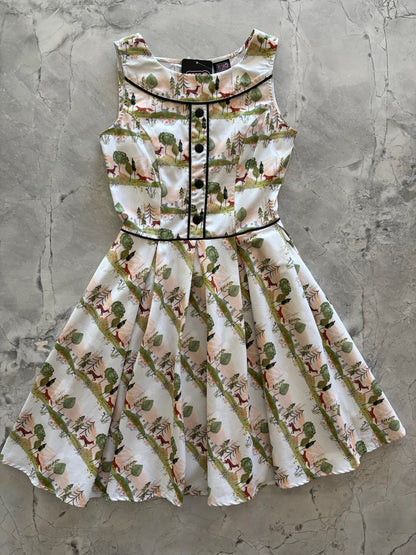 Elizabeth Dress in Woodland Sunset in XL view 5 - Elizabeth Woodville Dresses