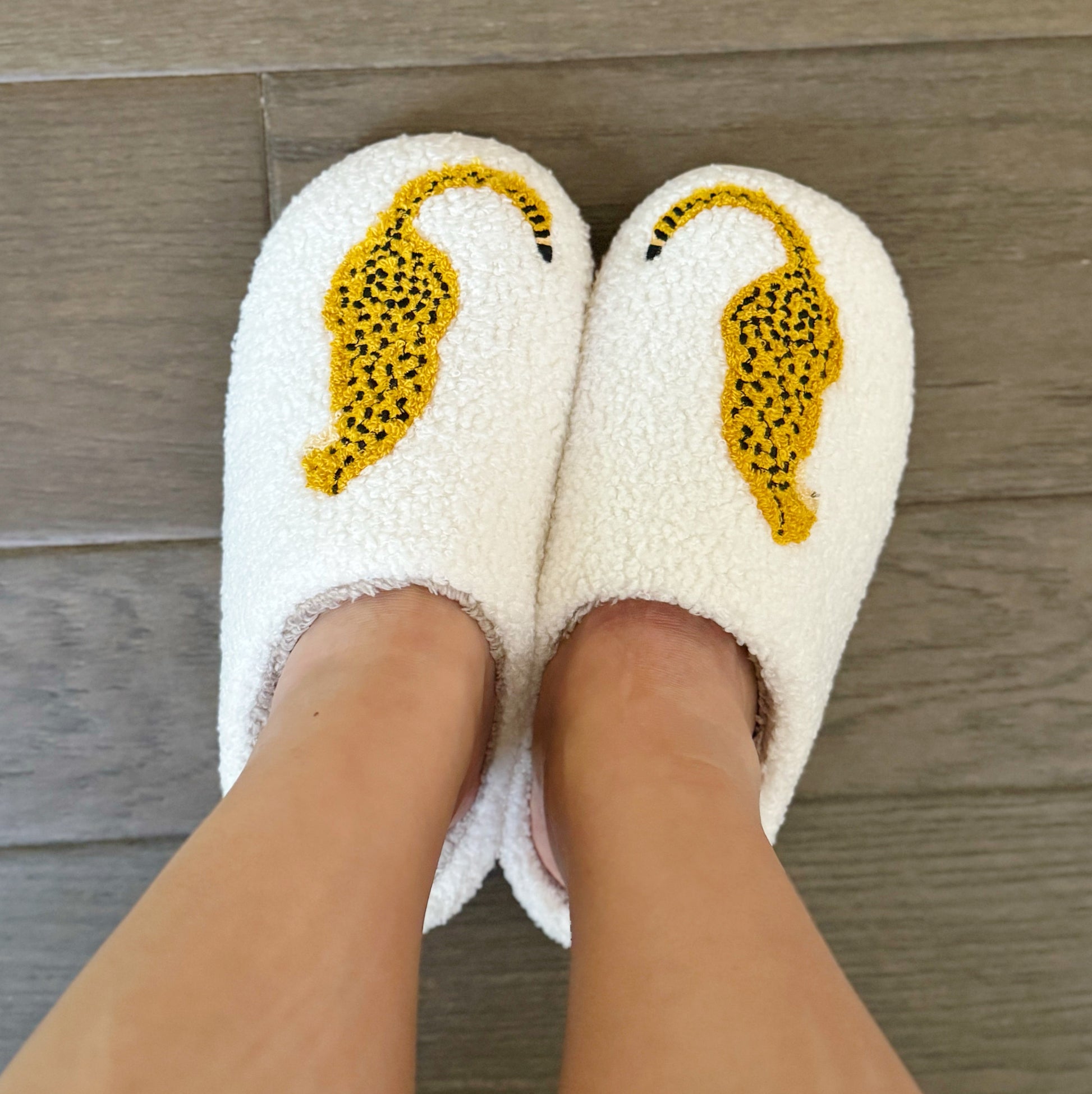 Ellisonyoung.com Sitting so Cool Cheetah Lounge Slippers in L/XL view 3 - Slippers Cool (piece)