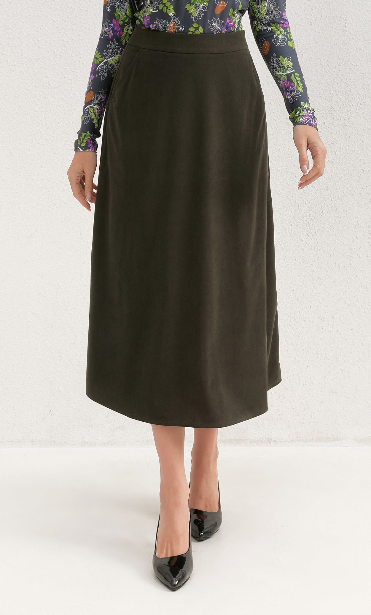 Emerald Corduroy Skirt XL view 5 (skirt) - emerald green corduroy skirt, can you wear a corduroy skirt  - shop at us.meeeshop