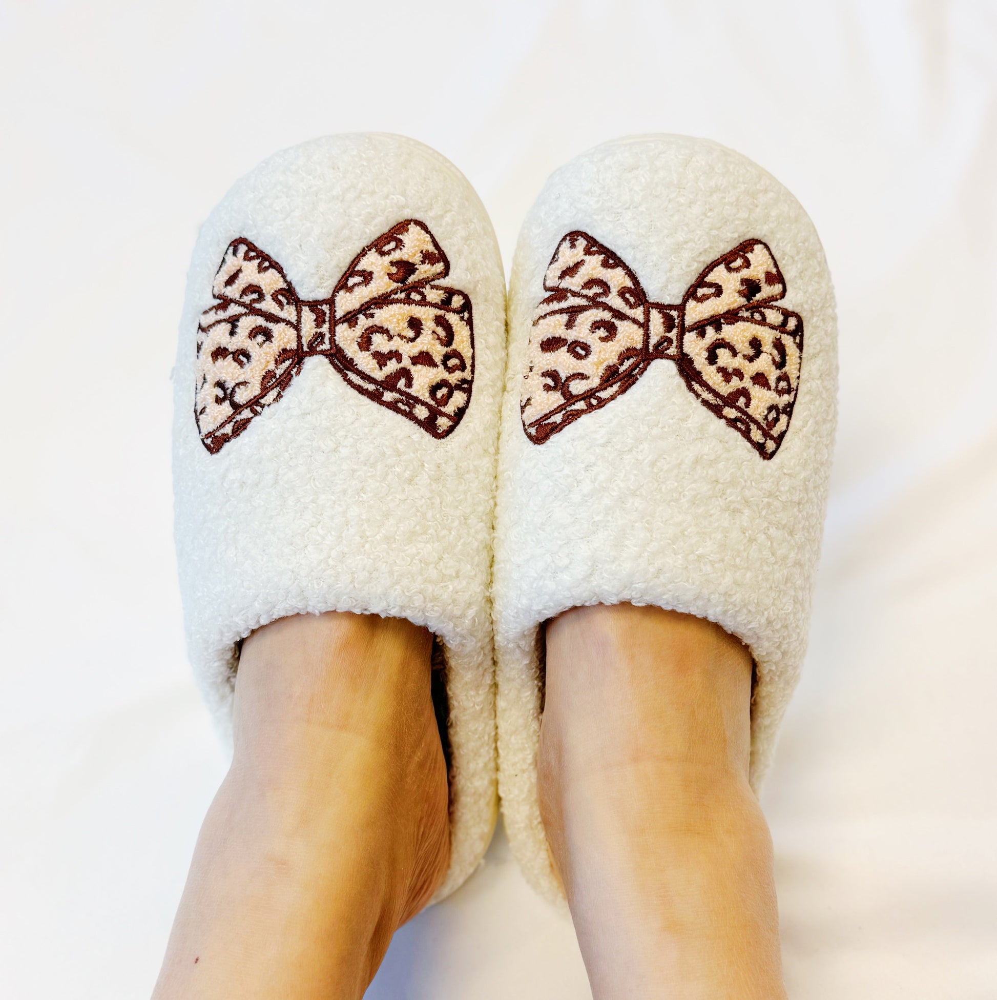 Emily Bow Cozy Lounge Slippers - MeeeShop Women's Fashion