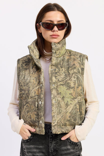 Emory Park Dinara Vest in Olive - Kurs Dinara Vesti (layer)