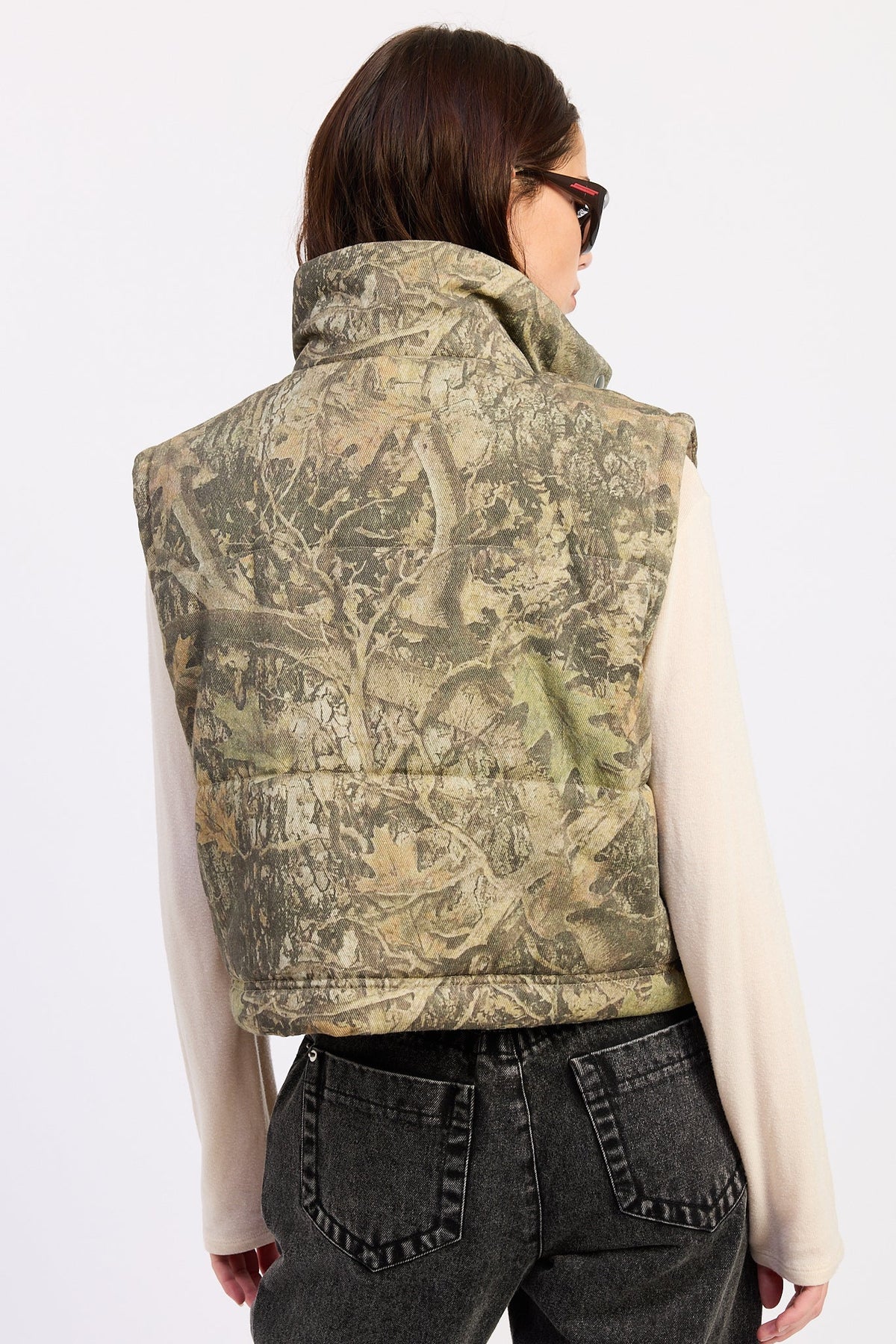Emory Park Dinara Vest in Olive view 3 - Kurs Dinara Vesti (layer)