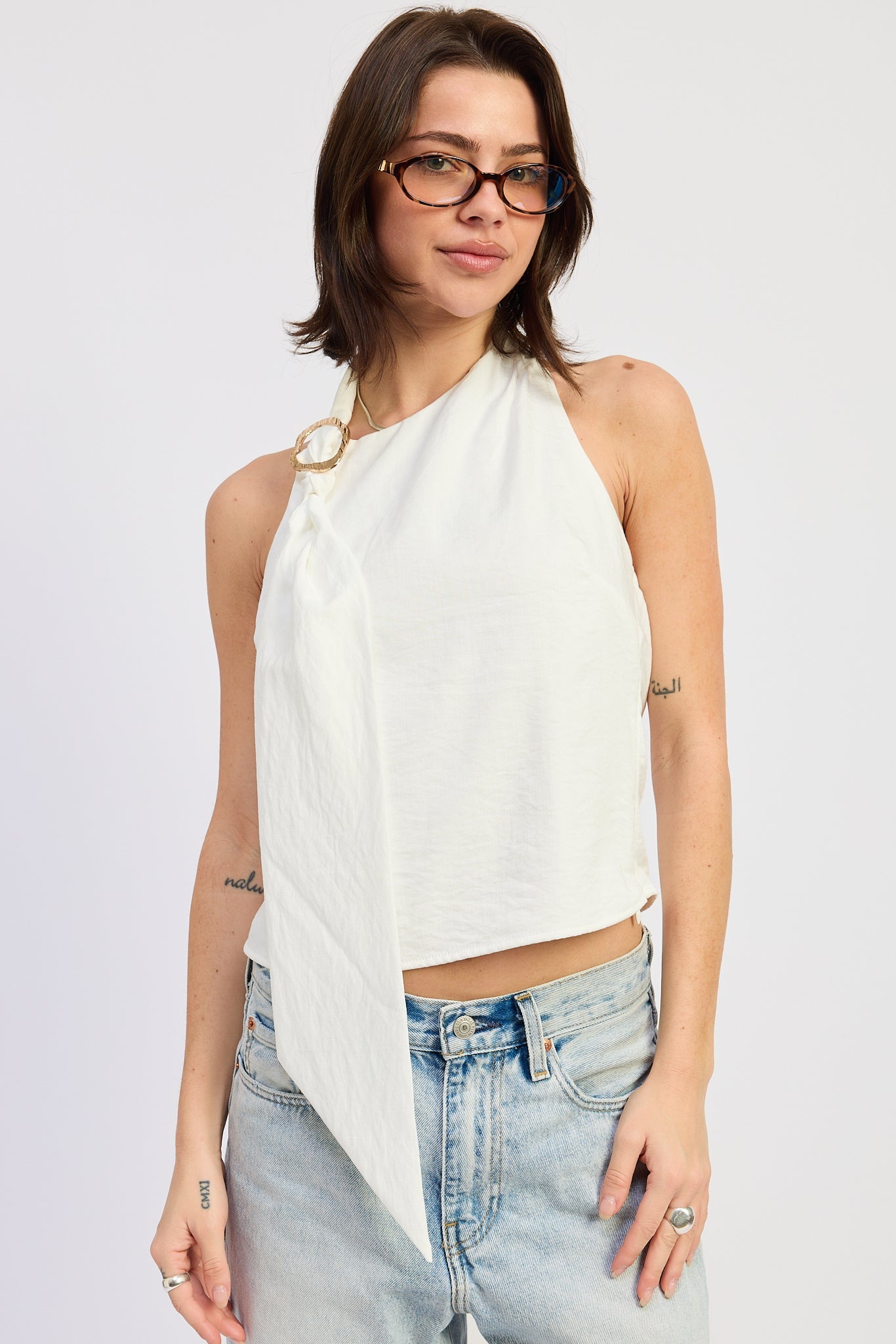 Emory Park Roselle Top in White - Roselle Topps Tiles