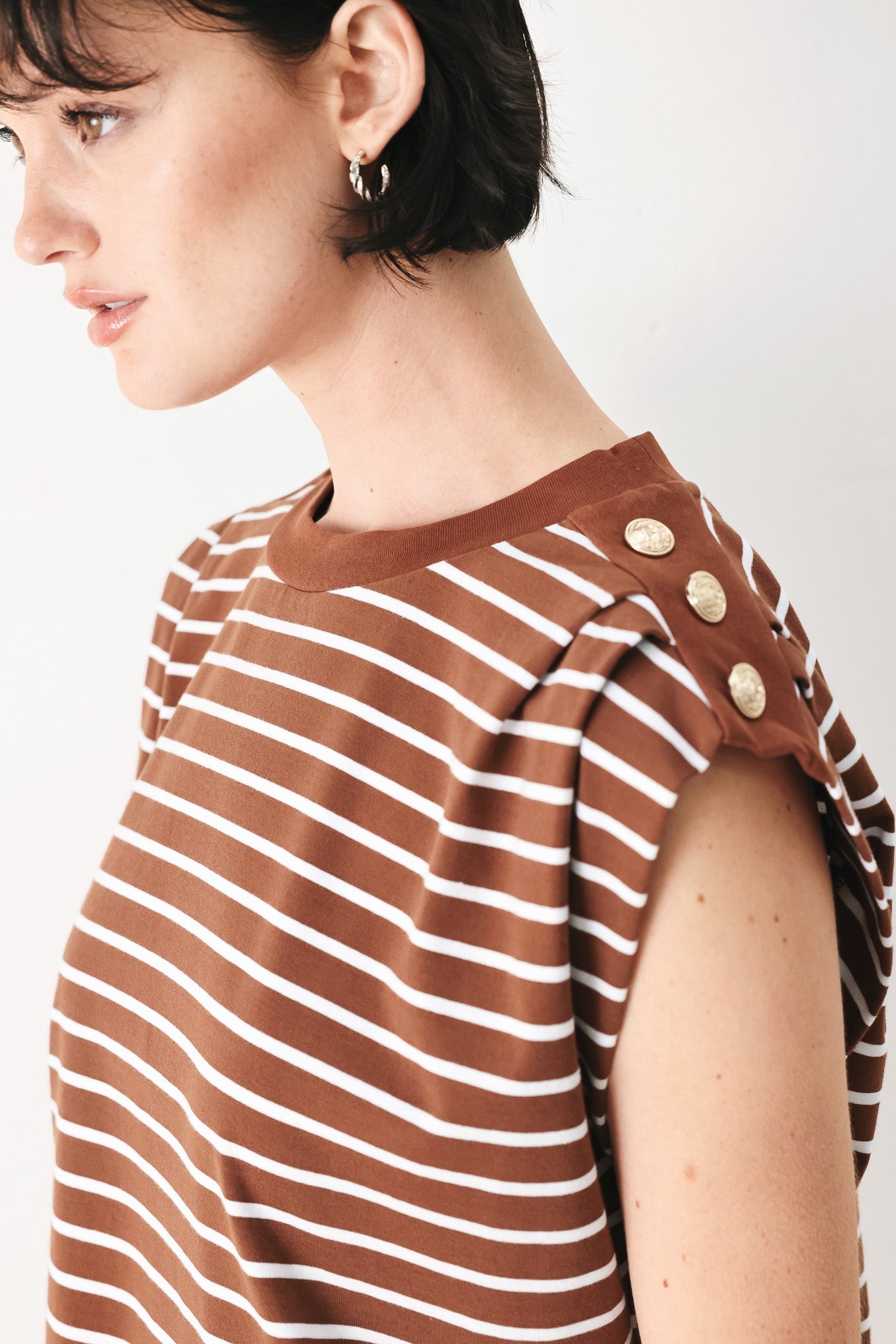 Everyday Cool Strip Knit Top in BROWN/WHITE view 3 - Fall Wardrobe Essential - Everyday Cool Tops
